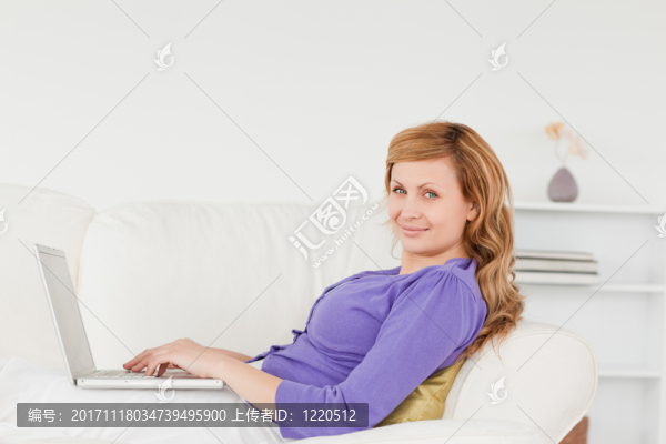 女人