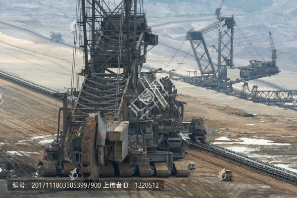 挖泥船