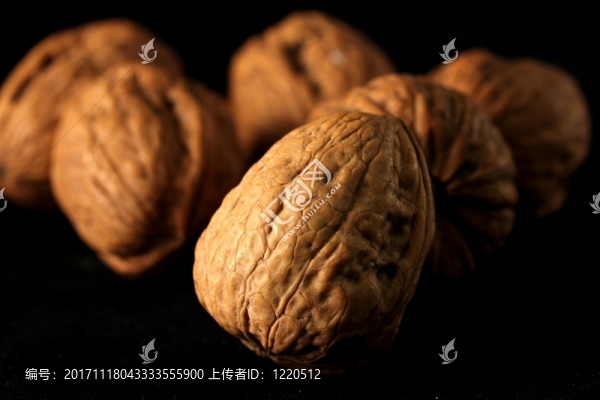 發(fā)出光