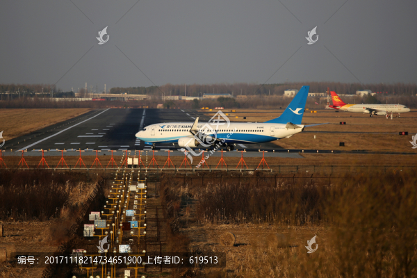 廈航,飛機(jī),準(zhǔn)備起飛,跑道