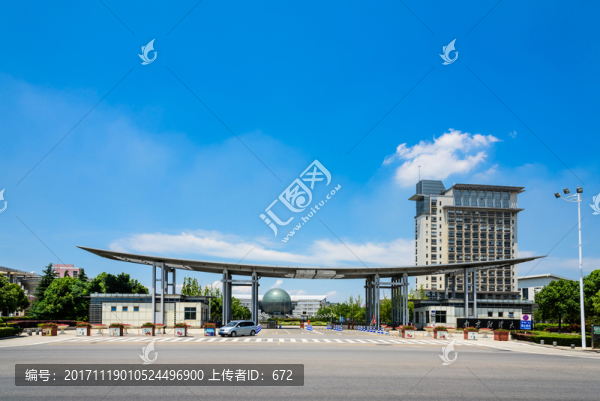 高校大門