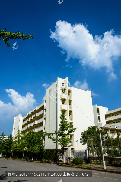 大學建筑樓