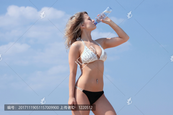 女人