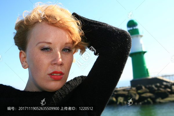 來自德國，梅克倫堡,-,前波莫瑞州，warnemünde的紅發(fā)女子肖像
