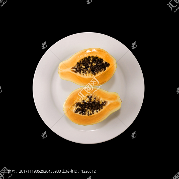 番木瓜一半在板上
