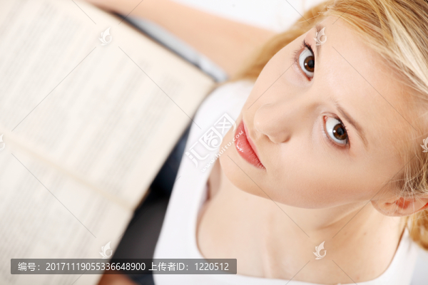 女人