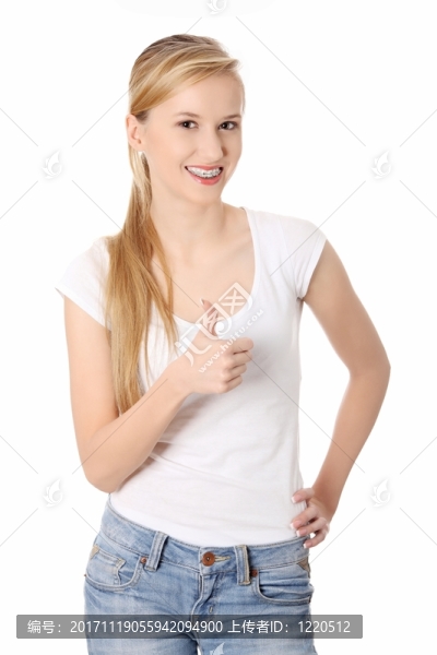 笑