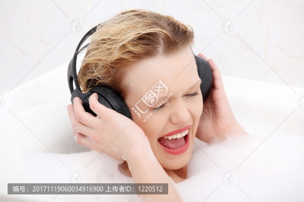 女人