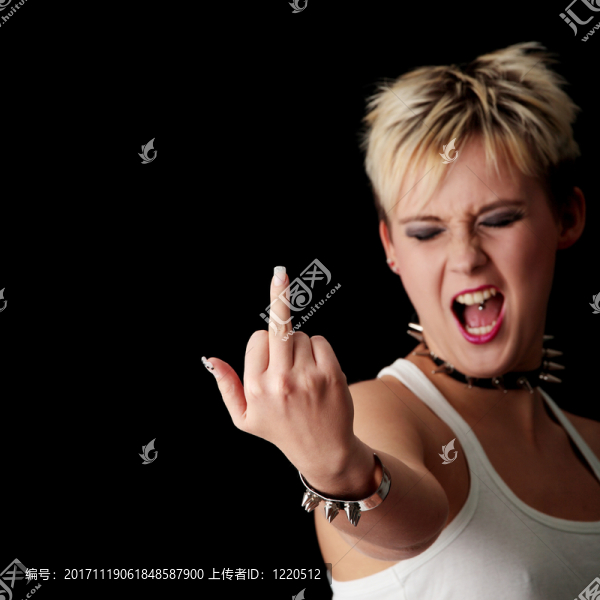 女人