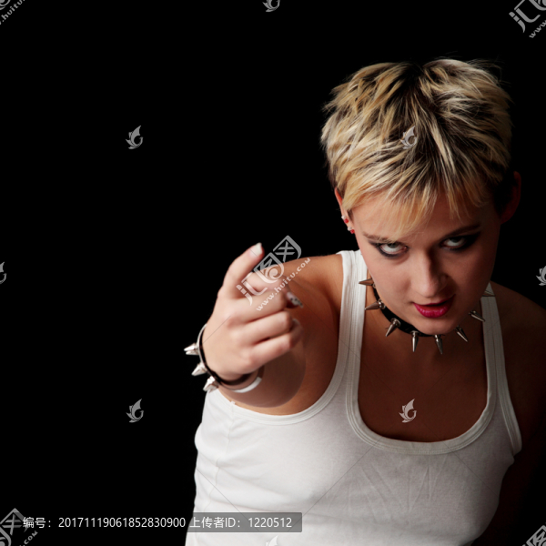 女人