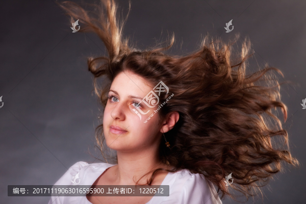女人