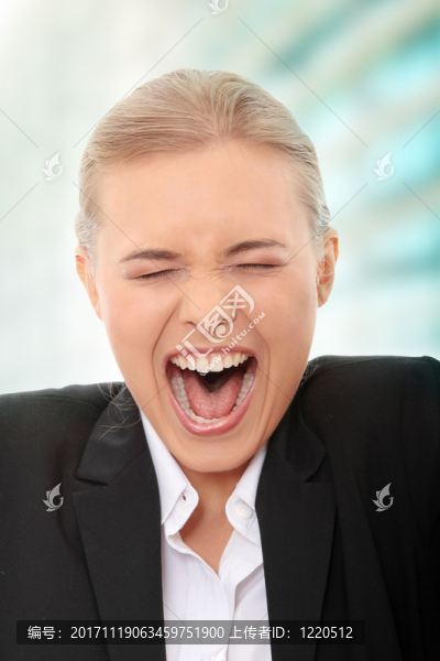 女人