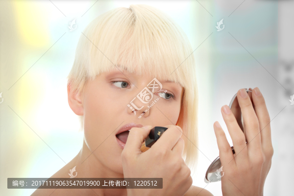 女人