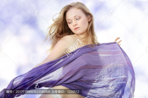 女人