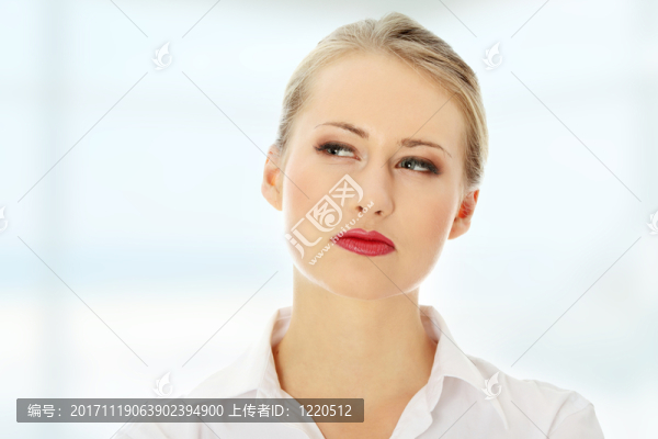 女人