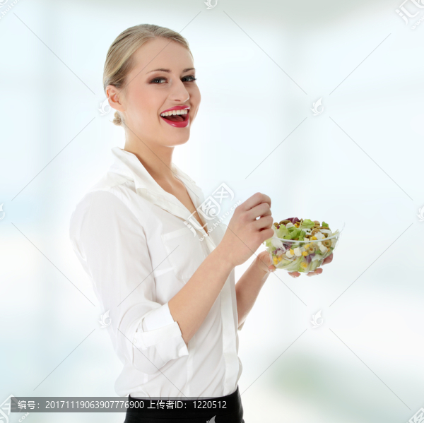女人