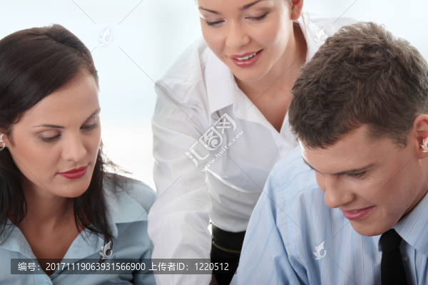 女人