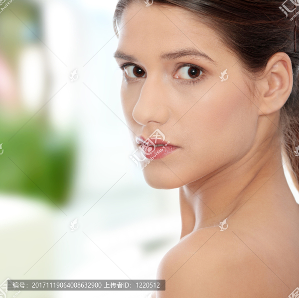 女人