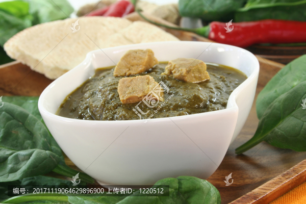 印度palak芝士米飯和新鮮的食材