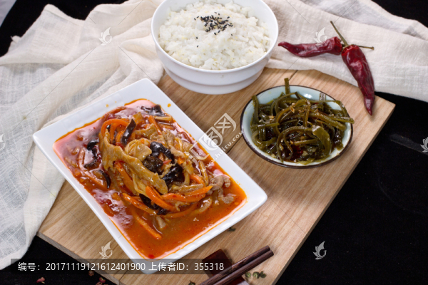 魚香肉絲飯,拌飯