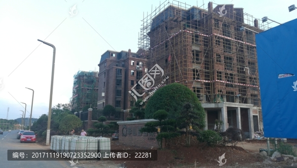 建設中的一個住宅項目小產(chǎn)權(quán)