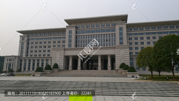 新建的縣政府大樓