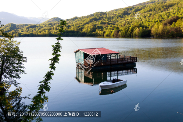 漁船