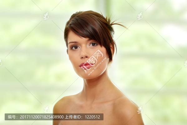 緊密的