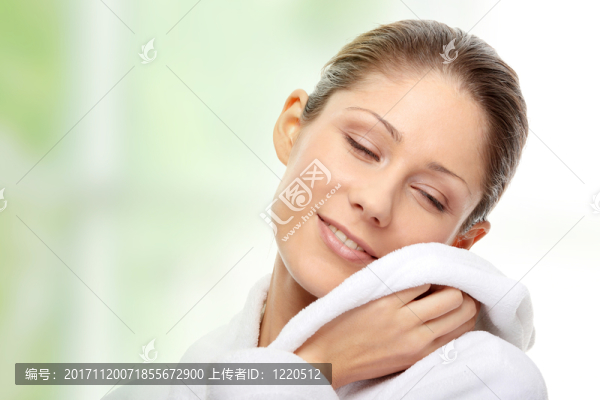 緊密的