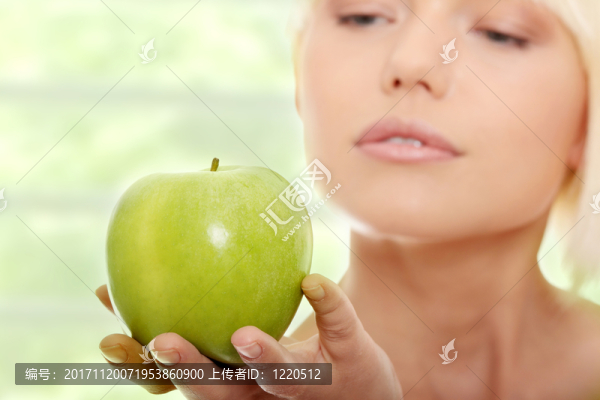 女人