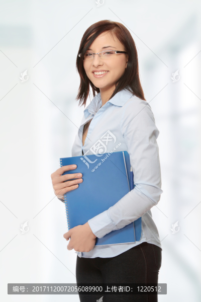 女人