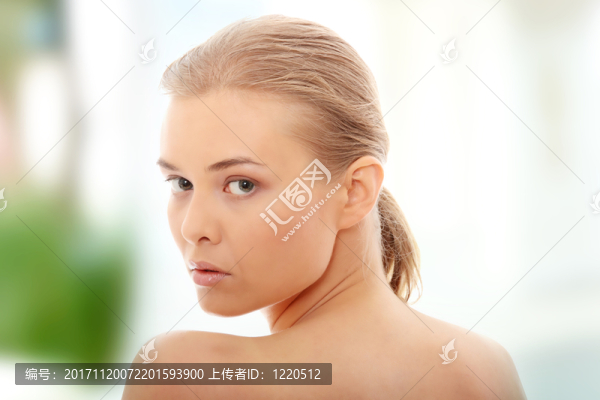 女人