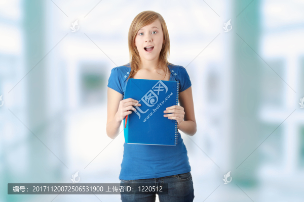 女人