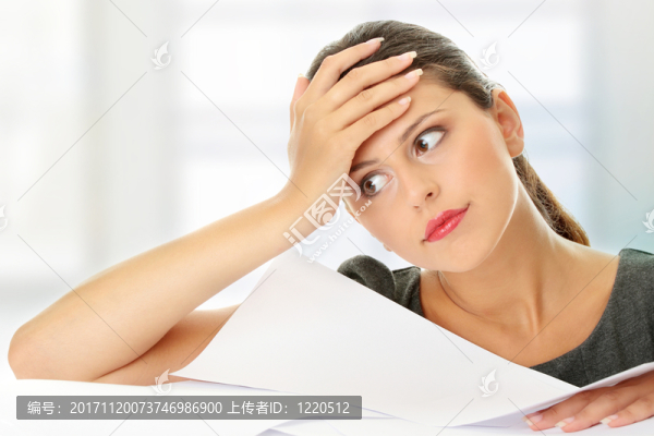 女人