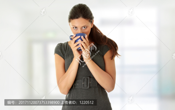 女人