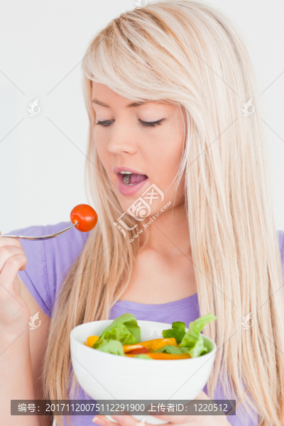 女人