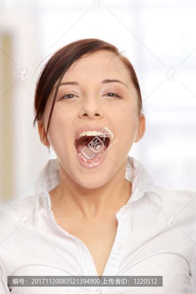 女人
