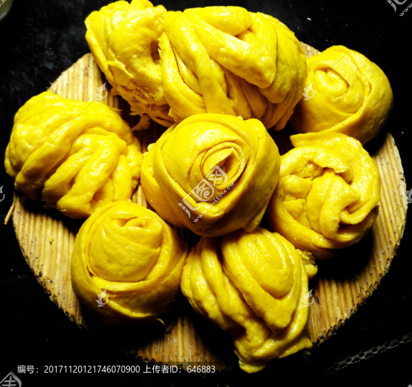 南瓜花卷,大花卷