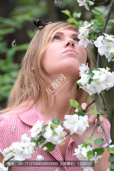 女人