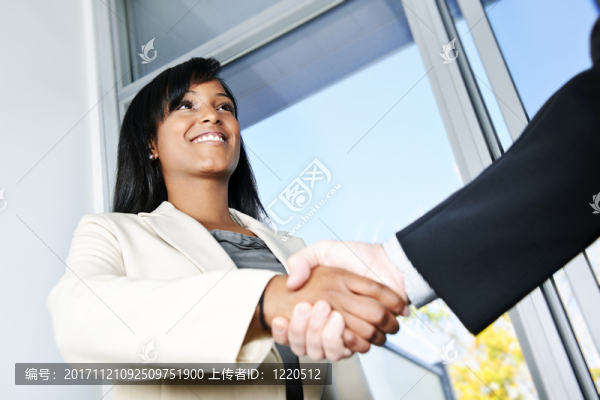 女人