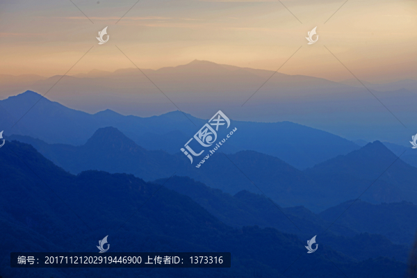 郭亮村觀(guān)日出