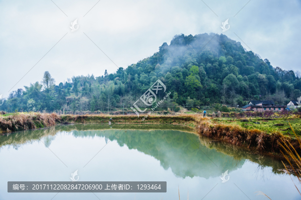 山村早春
