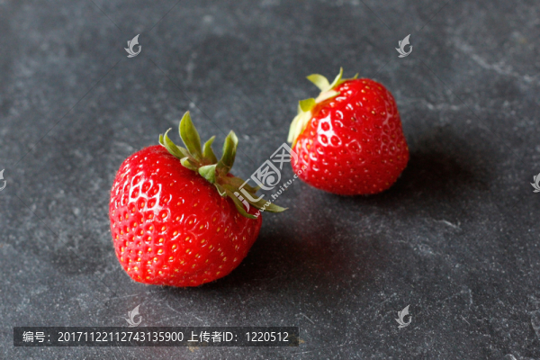 緊密的