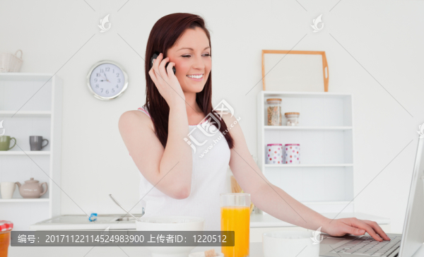女人