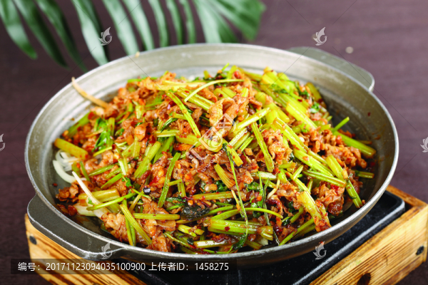 鐵板炒烤羊肉