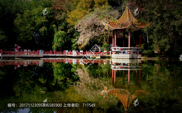 池塘水榭亭臺(tái)
