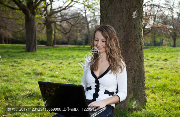 女人