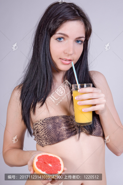 女人