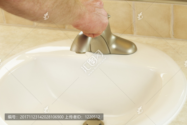 手
