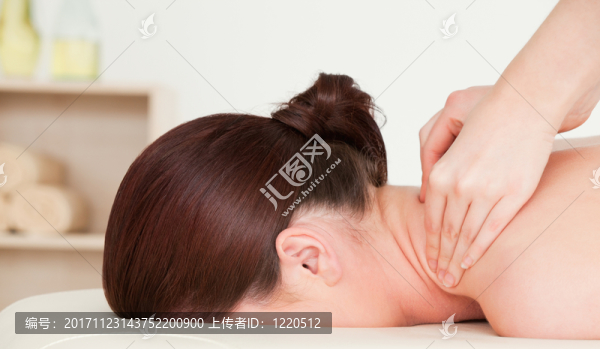 女人